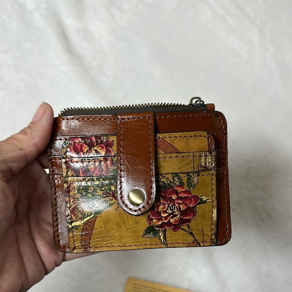 NWT Patricia Nash Brown and Red Floral Wallet My European Trip - Picture 9 of 9